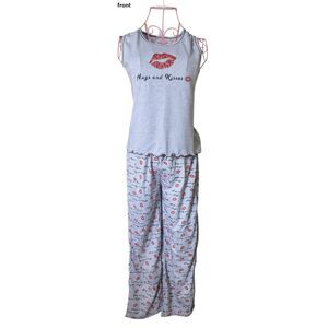 Women’s Pajama Set Medium NEW Hugs & Kisses Lips Print Sleeveless Top Pants